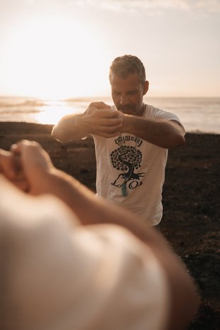 Yoga Qi Gong Bodywork: Marco Bartolomeo Beachclass